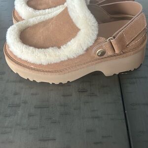 Cozy Tan Shearling Slip-On Shoes